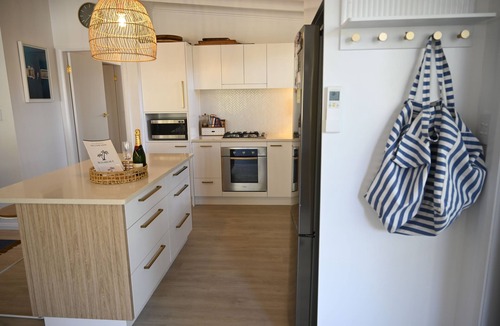Boomerang Beach House | Luxe Beach House - Boomerang Beach (3hrs from SYD)nPet & Family Friendly House