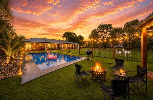 Lara House | Luxe Farmhouse with solar heated pool and bbque