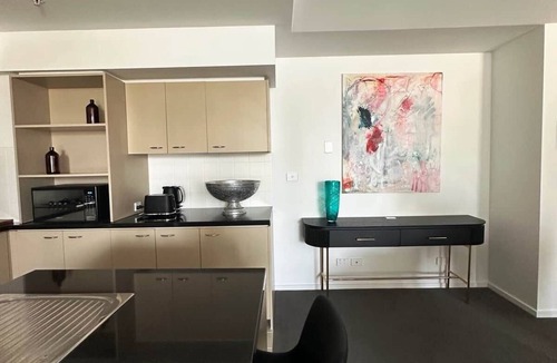Port Melbourne Apartment | Luxe Port Melbourne Retreat | 1 Bed, 2 Bath + Pool