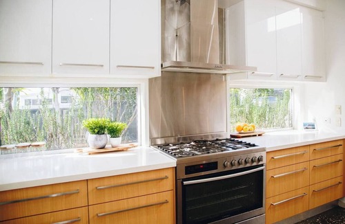 Dicky Beach House | Luxurious Poolside Coastal Escape