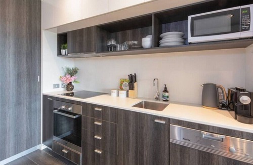 St Kilda Apartment | Luxurious St Kilda Retreat on Fitzroy Street