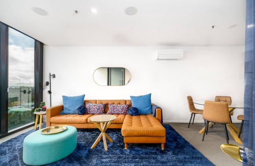 Belconnen Apartment | Luxury 1BR Apt with Lake Views in Belconnen