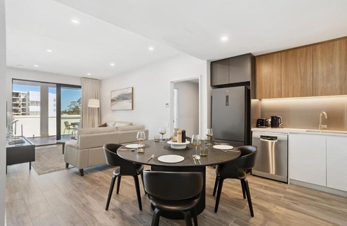 Burswood Apartment | Luxury 2 Bedroom 2 Bathroom Apartment Walk to Burswood Casino