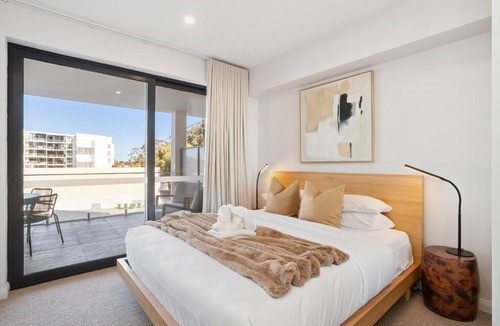 Burswood Apartment | Luxury 2 Bedroom 2 Bathroom Apartment Walk to Burswood Casino