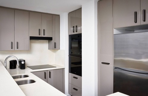 Sydney Central Business District Apartment | Luxury 3 Bedroom Altitude Suite at Sydney CBD
