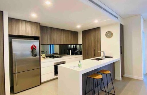 Ryde Apartment | Luxury 3 Bedroom Apartment in Ryde