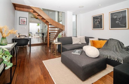 Surry Hills Apartment | Luxury 3BR Oasis with Pool, Gym & Parking, Surry Hills