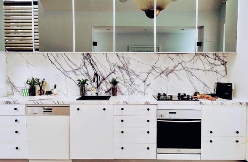 Surry Hills Apartment | Luxury 3BR Oasis with Pool, Gym & Parking, Surry Hills