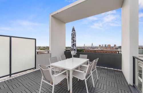 Ultimo Apartment | Luxury 3BR Penthouse with Parking & Walk to Darling Harbour & ICC & CBD & Chinatown