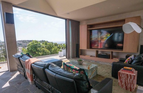 Queenscliff House | Luxury 5 Bed House with Ocean Views near Manly