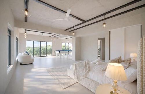 Bonogin House | Luxury 6BR Hinterland Retreat wIth Pool and Scenic View