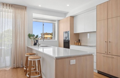 Kings Beach Apartment | Luxury Beachside on Moreton