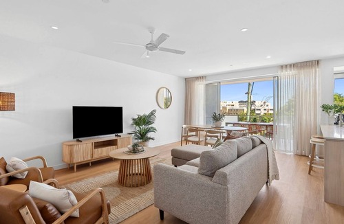 Kings Beach Apartment | Luxury Beachside on Moreton