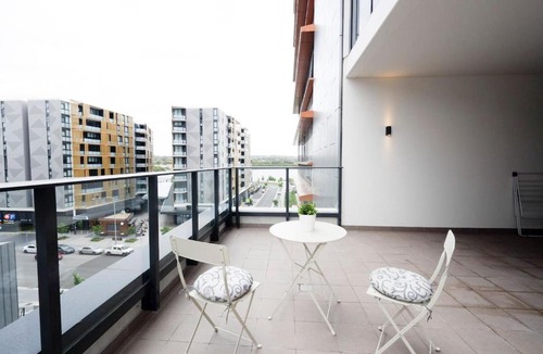 Wentworth Point Apartment | Luxury Brand-new Apt with waterside@WentworthPoint
