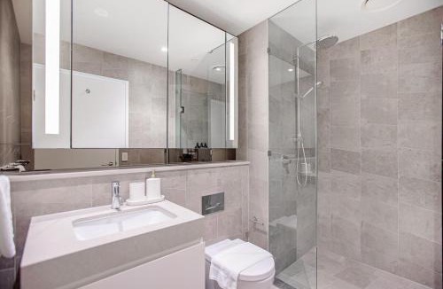 Chinatown Apartment | Luxury CBD 3BR - Pool, Fireworks Views
