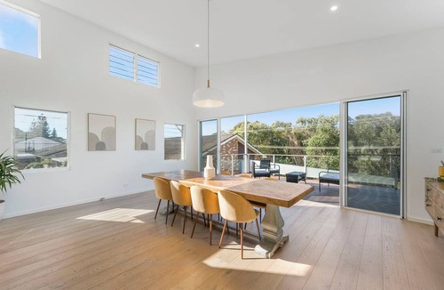 Port Macquarie House | Luxury Coastal Holiday House Opposite Lighthouse Beach