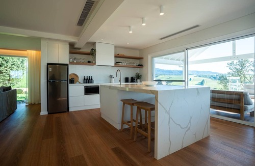Willow Vale Villa | Luxury Coastal Vineyard Escape | The Canopy | Crooked River Estate