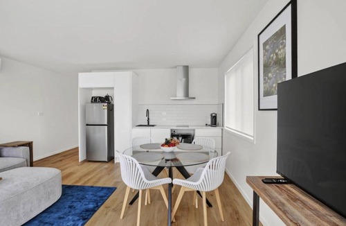 Magra House | Luxury Country Accommodation in Magra, Tasmania