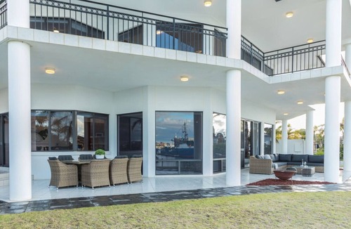 Port Lincoln House | Luxury Escape - Rate Variable *See rates below*