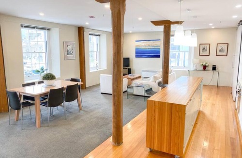 Sullivan's Cove Apartment | Luxury Hobart Waterfront Apartment with views!