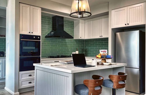 Muswellbrook House | Luxury Home for Work Teams and Families