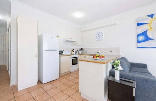 South Townsville Apartment | Luxury Marina Escape Townsville | CBD Apartment with Views