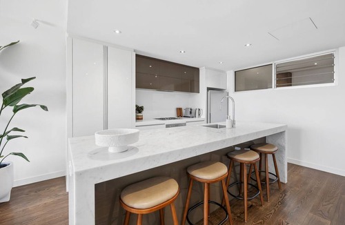 Torquay Apartment | Luxury Meets Oceanfront Bliss on The Esplanade
