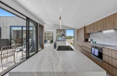 Torquay House | Luxury Sands Golf Escape with Pool and Views