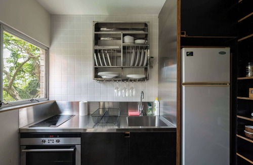 Potts Point Apartment | Luxury Seidler Apt, rooftop pool, sweeping views