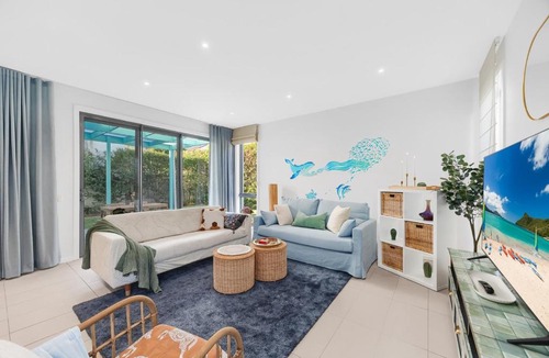 South Coogee House | Luxury South Coogee House Media Room with Parking