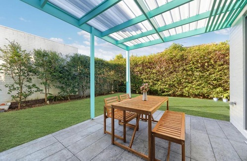South Coogee House | Luxury South Coogee House Media Room with Parking