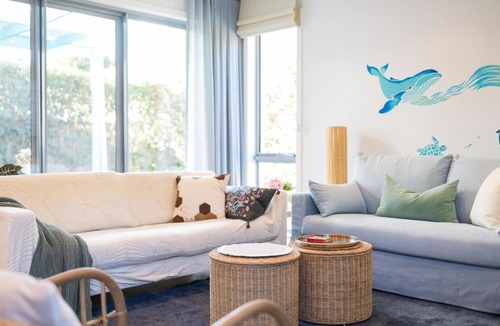 South Coogee House | Luxury South Coogee House Media Room with Parking