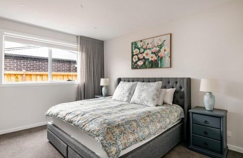 Sunbury House | Luxury Sunbury Retreat