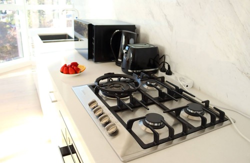 North Melbourne Apartment | Luxury Unit next to Melbourne CBD Free Parking