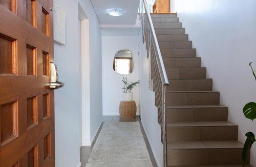 Airlie Beach Apartment | Luxury Villa Views Views Views