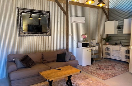Benjinup Cabin | Mabeline farm stay in peaceful country paradise