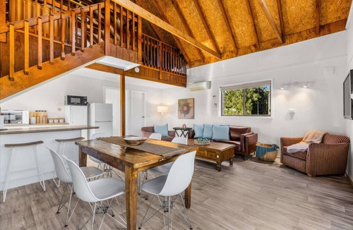 Lovedale Cottage | Madigan Cottages - Barn Cottage - Pet Friendly