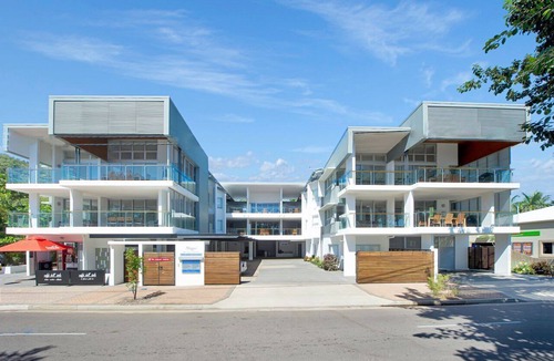 Horseshoe Bay Apartment | Maggies Beachfront Apt. 3