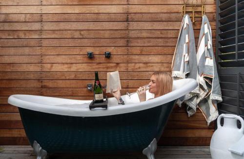 Cessnock House | Maggies the Little Black Cottage - Hunter Valley