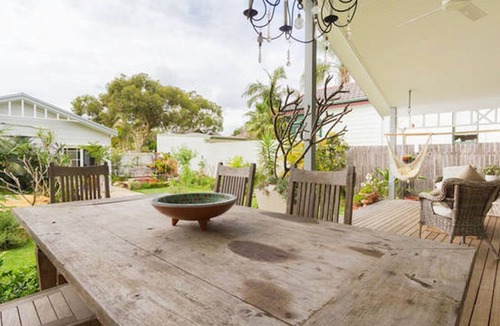 Manly House | Magic Manly Beach House - perfect location - Hampton's style - free parking