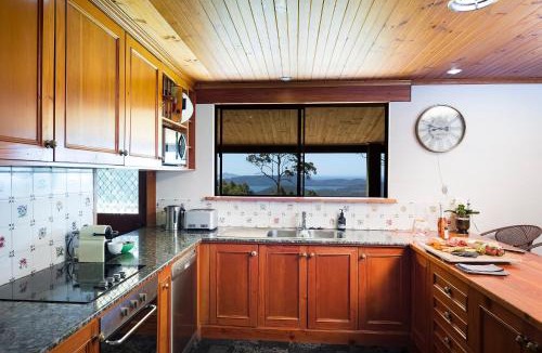 Smiths Lake House | Magic Mountain at Smiths Lake