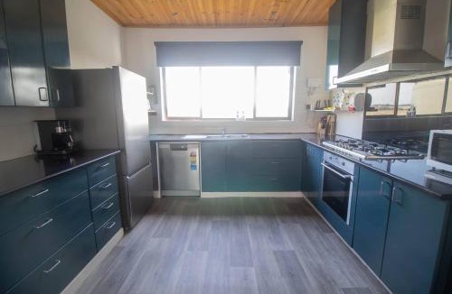Magpie House | Magpie Country Retreat- 15 Mins to CBD