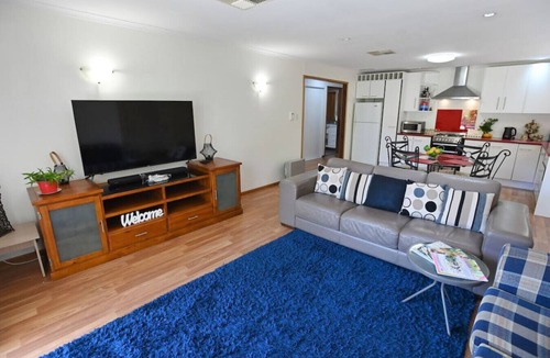 Aldinga Beach House | Magpies Nest - Private Guest House - Nature