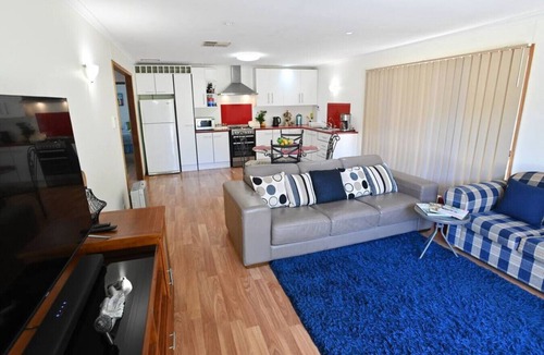 Aldinga Beach House | Magpies Nest - Private Guest House - Nature