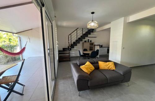 Remire Montjoly Apartment | Maison de ville Duplex T3 I Jardin