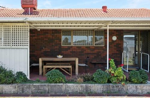 Mandurah House | Mandurah Central - Entire 3bdm Home & Parking