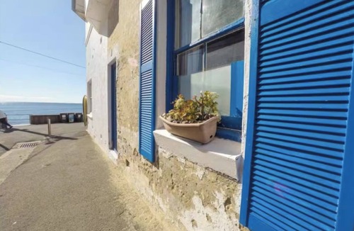 Manly Apartment | Manly Beach Studio + Parking Option