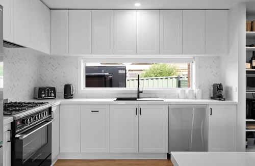 Mansfield House | Mansfield Retreat by the Golf Course