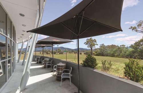 Cambridge Hotel | Mantra Hobart Airport