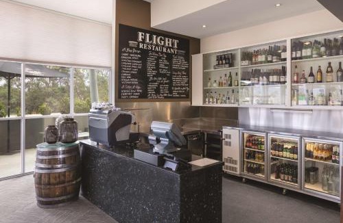 Cambridge Hotel | Mantra Hobart Airport